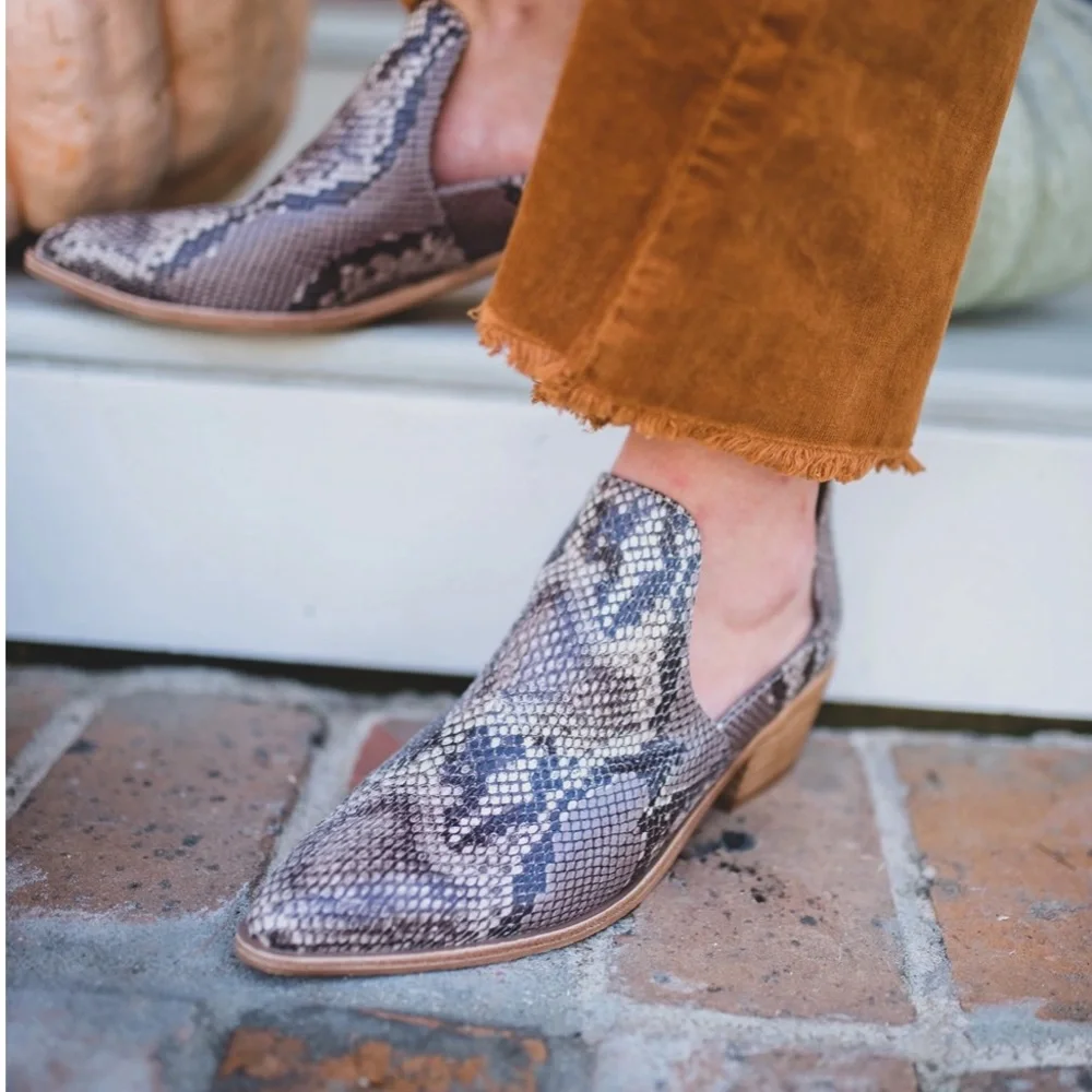 CHINESE LAUNDRY FOCUS SNAKE PRINT CUT OUT ANKLE BOOTIES